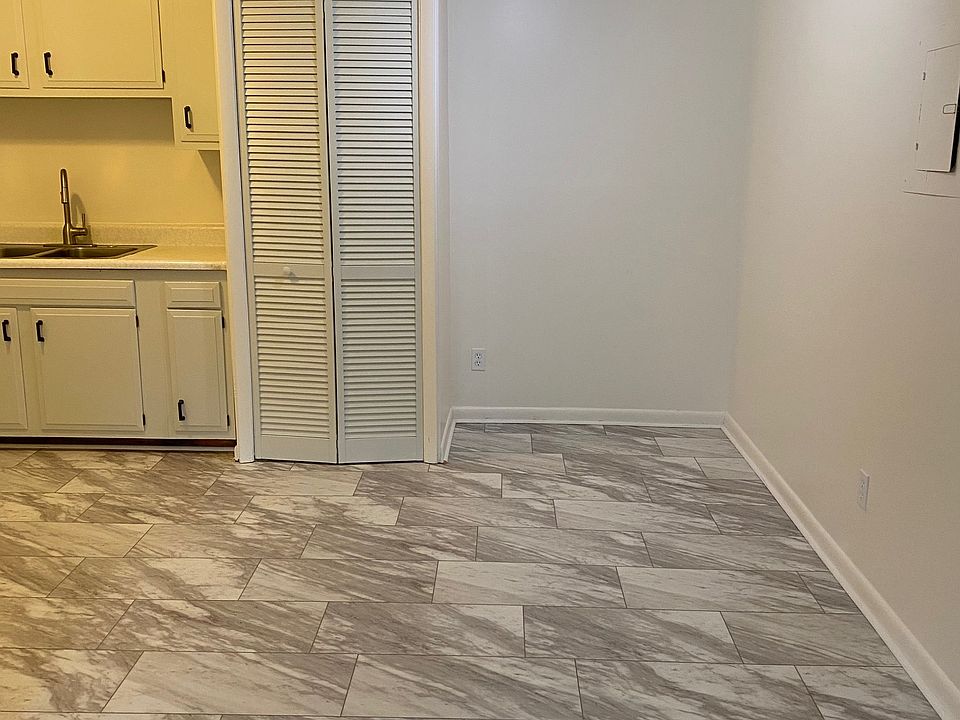 Extra Large Eat-In Updated Kitchen off of open floor plan Living Room