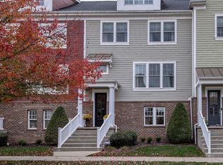 121 3rd St, Oakmont, PA 15139