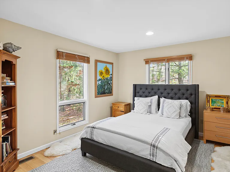 9 Forrest Dr — Photo 7