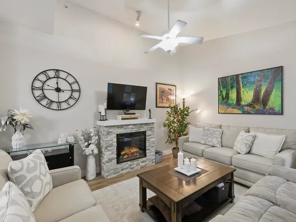 100 Capilano Rd #408, Pt Moody, BC V3H 5M9