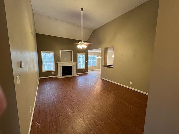 2nd image of 912 Cindy Jo Ct