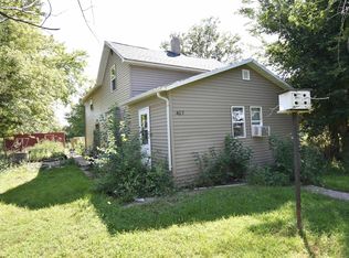 407 W Main St, Delmont, SD 57330