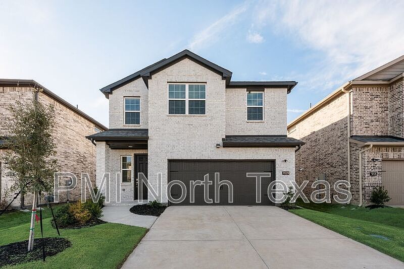 1st image of 909 Portina Dr