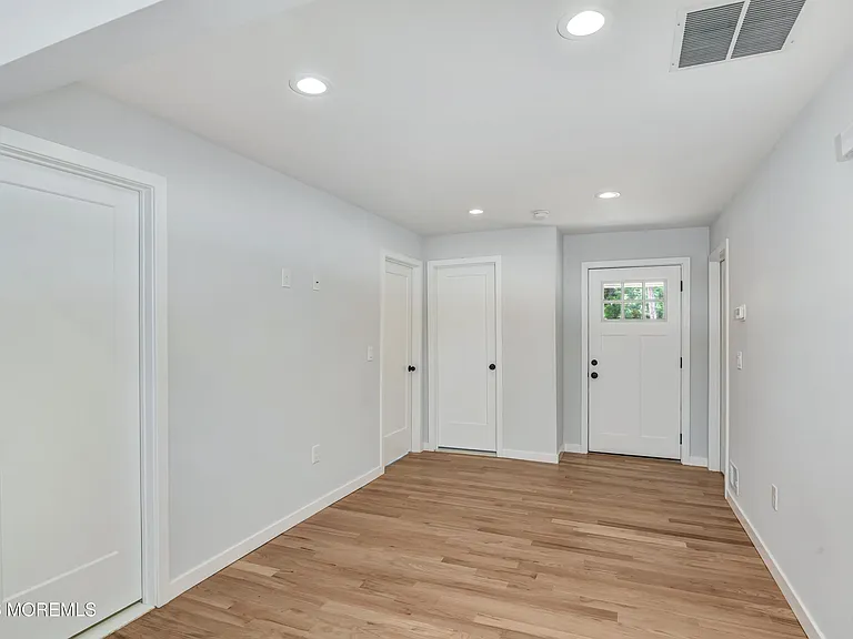 769 Cliffwood Ave — Photo 11