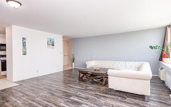 4th image of 4250 N Marine Dr APT 2131