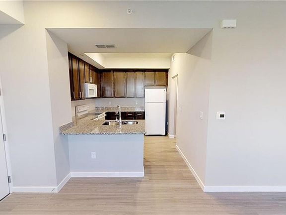 4th image of 4715 Cypress Gardens Loop #2-201