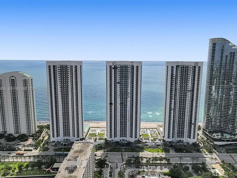 16001 Collins Ave #805 — Photo 38