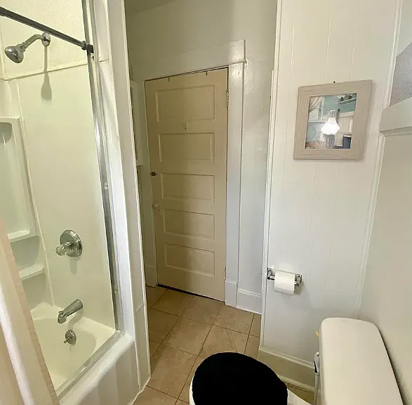 320 N Sherman Ave #3 — Photo 2