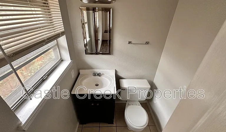 5305 Brookdale Dr — Photo 9