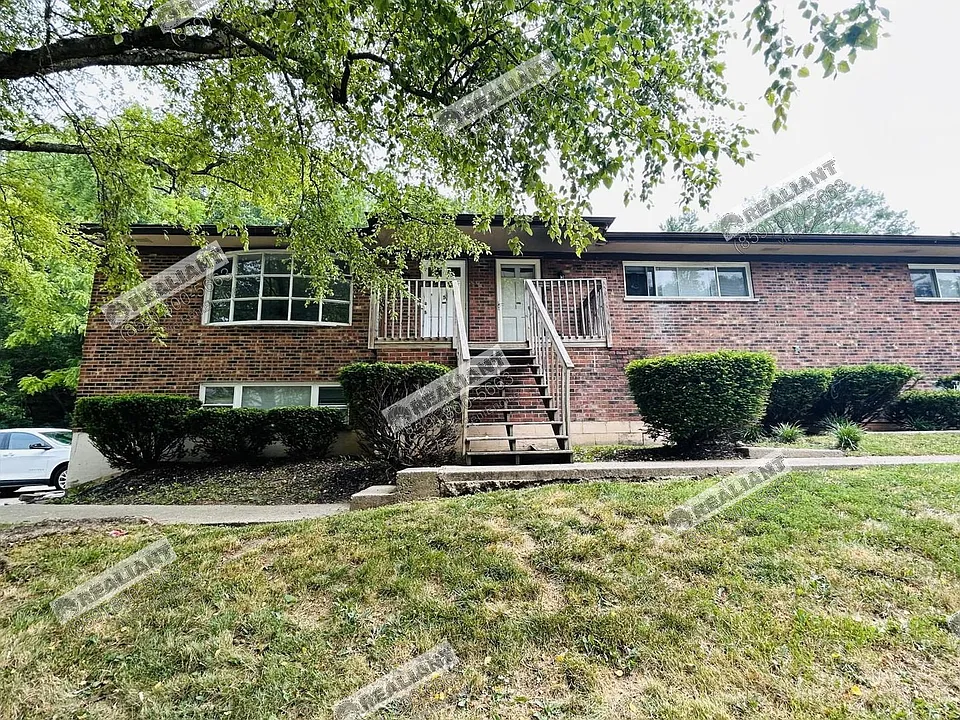 2236 Hanser Dr #5