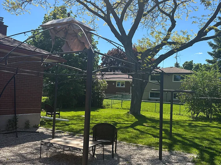 14 Jasper Ct #B — Photo 11