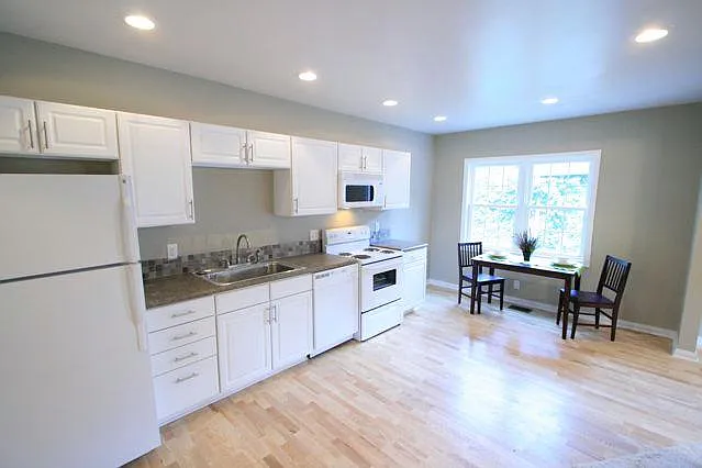 1011 Maynor St #A — Photo 6
