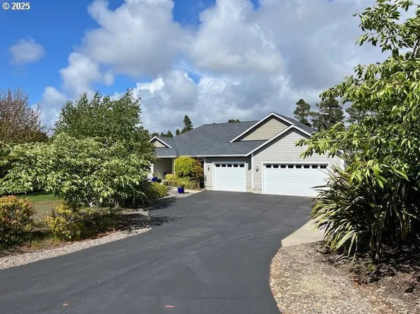 87971 Star View Dr, Florence, OR 97439