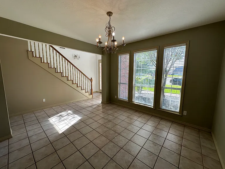 3920 Park Hurst Dr — Photo 7