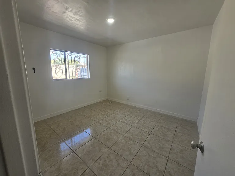 1501 N Oregon St #4 — Photo 10
