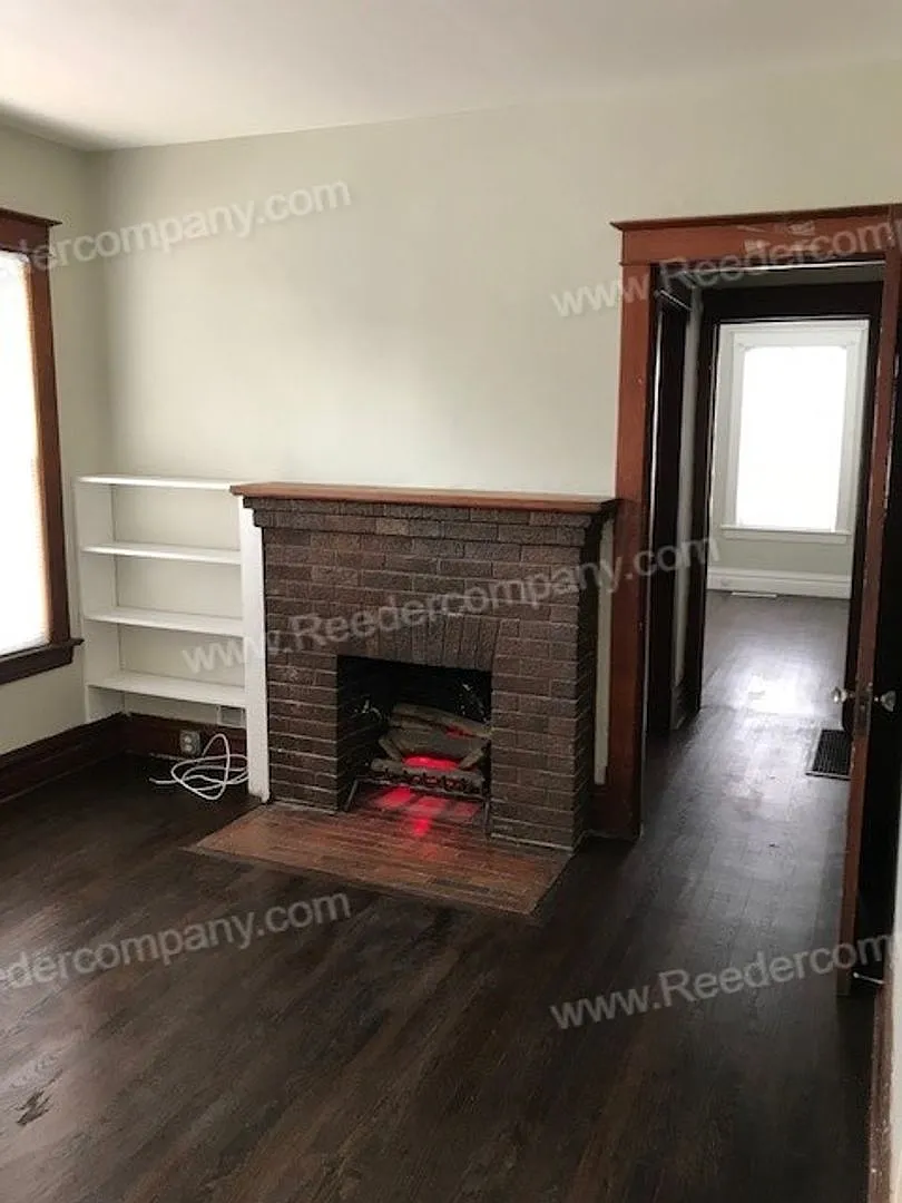 441 Highland Street — Photo 2