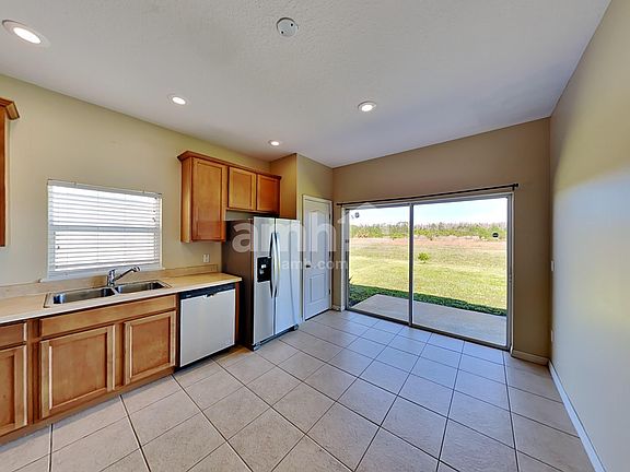 3rd image of 2215 Victoria Falls Dr