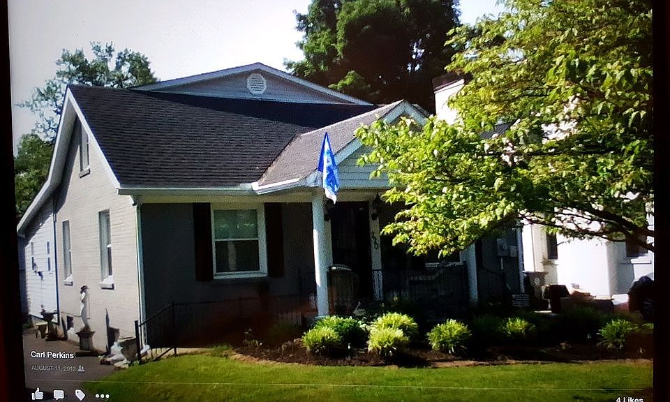 1st image of 220 Bassett Ave