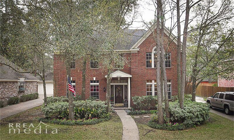 1st image of 15702 Hermitage Oaks Dr
