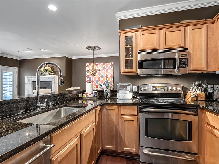 1393 Raliegh Pl — Photo 22