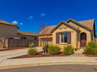 3919 Portals Ave, Clovis, CA 93619
