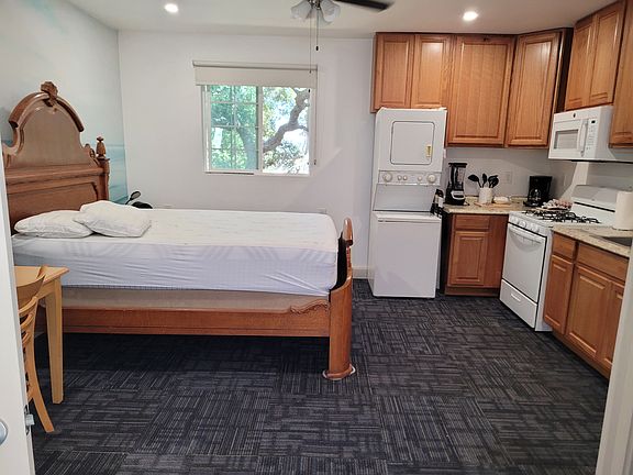 2nd image of 228 Encino Ln #B