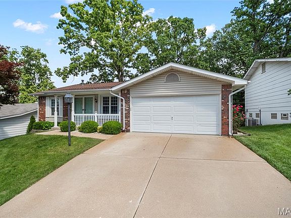 2nd image of 4108 Marseille Dr