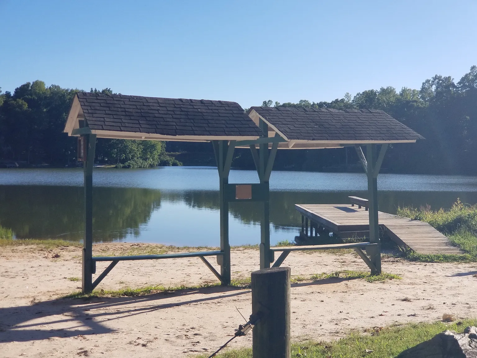 2101 Lakeview Dr — Photo 3