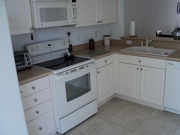 2nd image of 9949 E Villa Cir