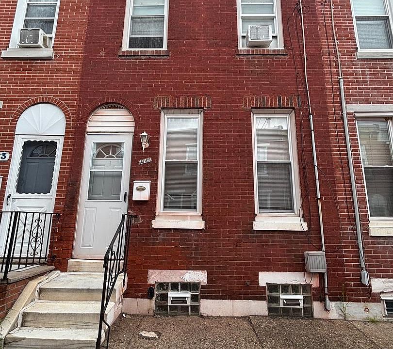 1st image of 815 Livingston St