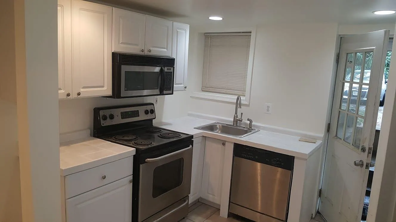 1 bed, 600 sqft, $1,450 — Photo 2