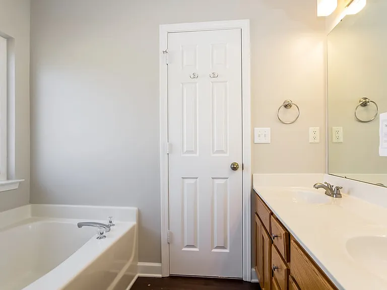 3648 Dashiel Dr — Photo 11
