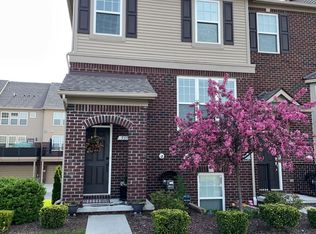 935 Barclay Circle, Rochester Hills, MI 48307