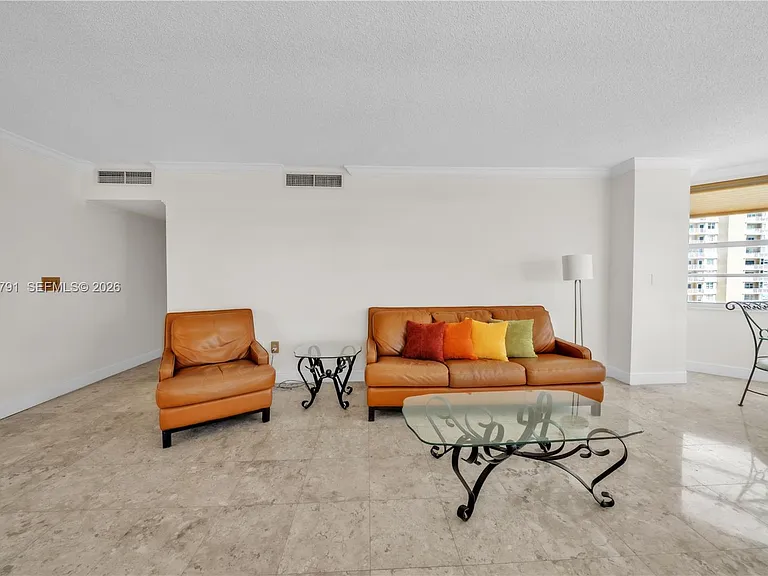 1985 S Ocean Dr #6P — Photo 3