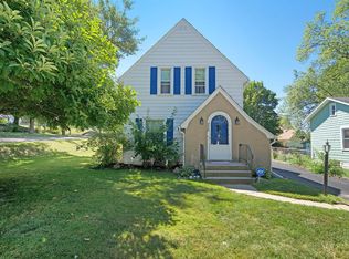 226 E Oak Grove Ave, Parchment, MI 49004