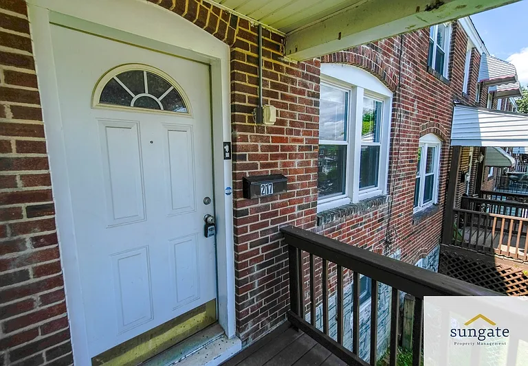 217 W Edgevale Rd — Photo 45