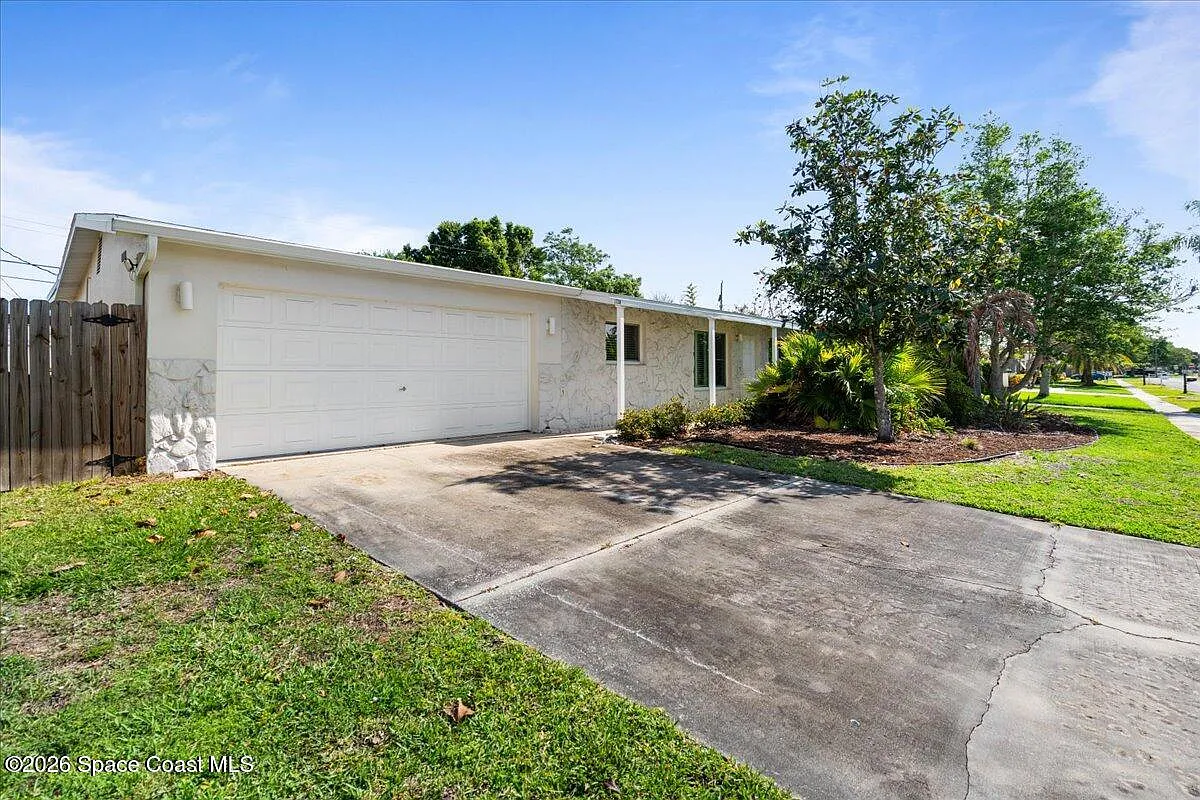 Building Photo - 1738 Cadillac Cir N