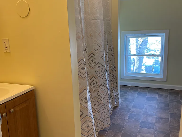 9 W Main St #11 — Photo 2