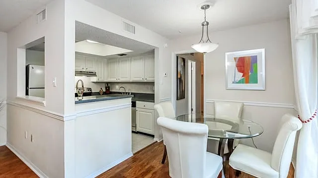 Classic Apartment Home Classic Apartment Home