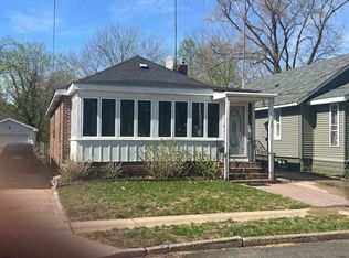 22 Madison Ave S, Hammonton, NJ 08037