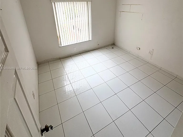 5201 NW 7th St #411 — Photo 9