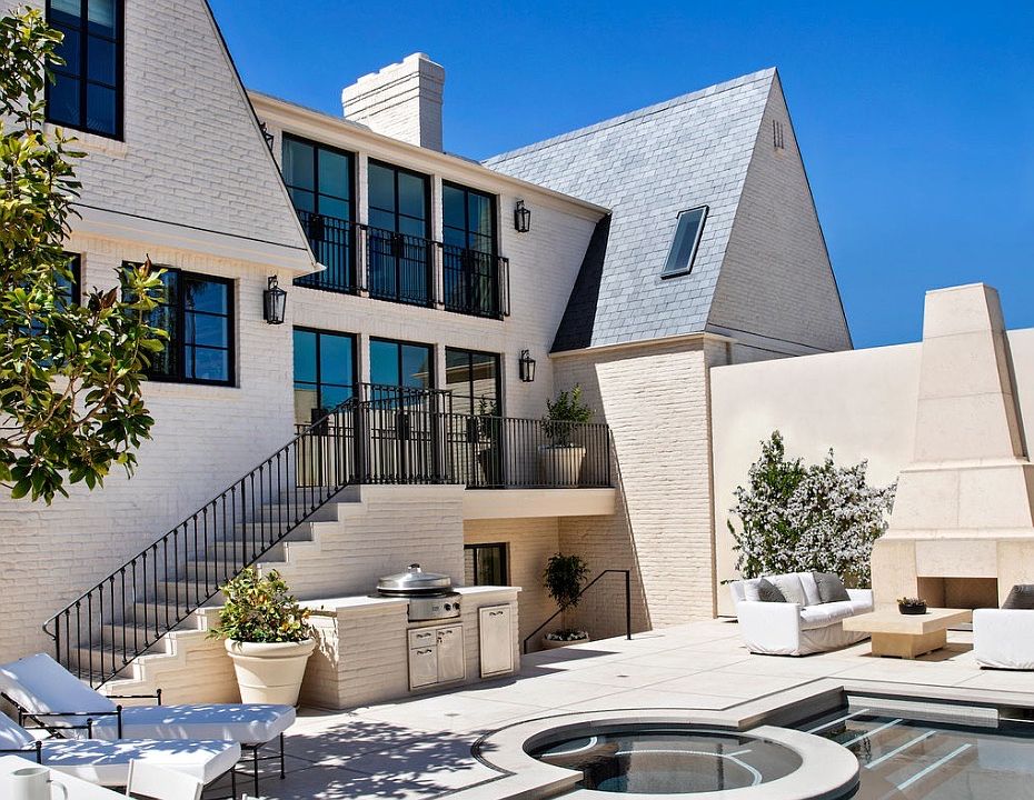 2nd image of 545 Ocean Blvd