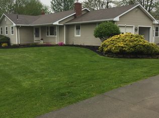 15065 N Palmyra Rd, Diamond, OH 44412