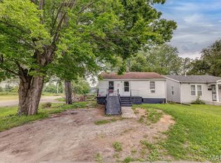 2632 Martin Luther King Dr, East Saint Louis, IL 62205