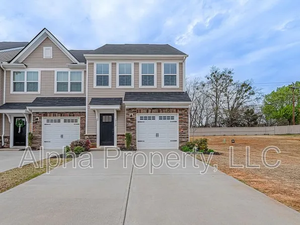 520 Huntingdale Pl, Simpsonville, SC 29681