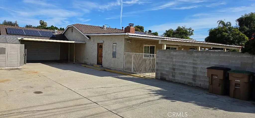 Building Photo - 1665 N Mills Ave