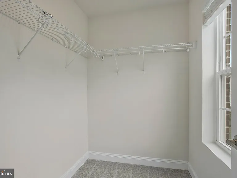 2738 Lady Slipper Rd — Photo 18