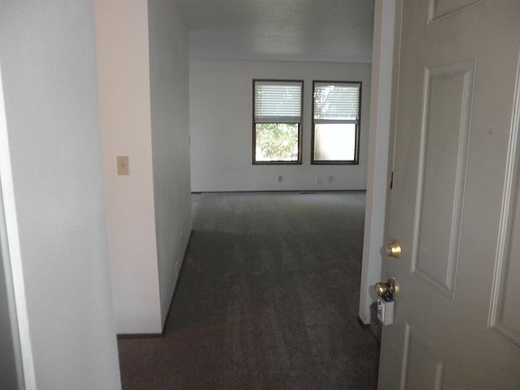 2nd image of 1084 NE 21st Ave