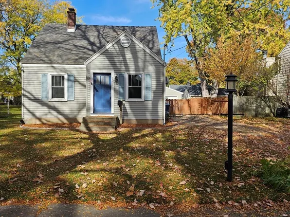 1521 Southern Ave, Kalamazoo, MI 49001
