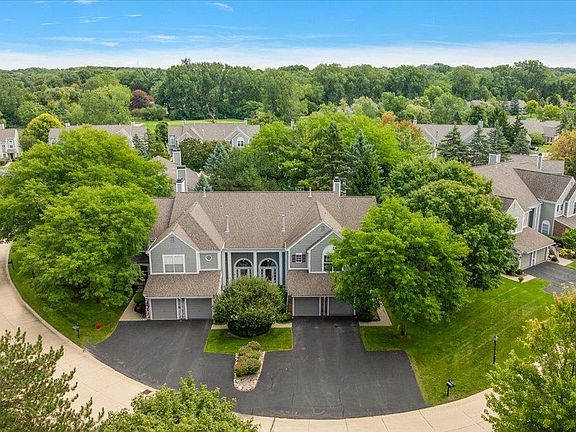 5th image of 1918 Eagle Pointe